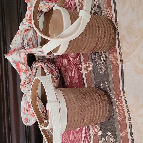 Kensie heeled sandals - Picture 3 of 5